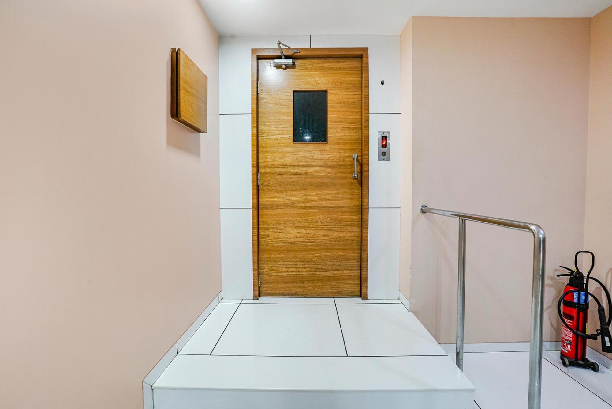 Fabhotel Neelkamal - Chembur Мумбай Екстериор снимка